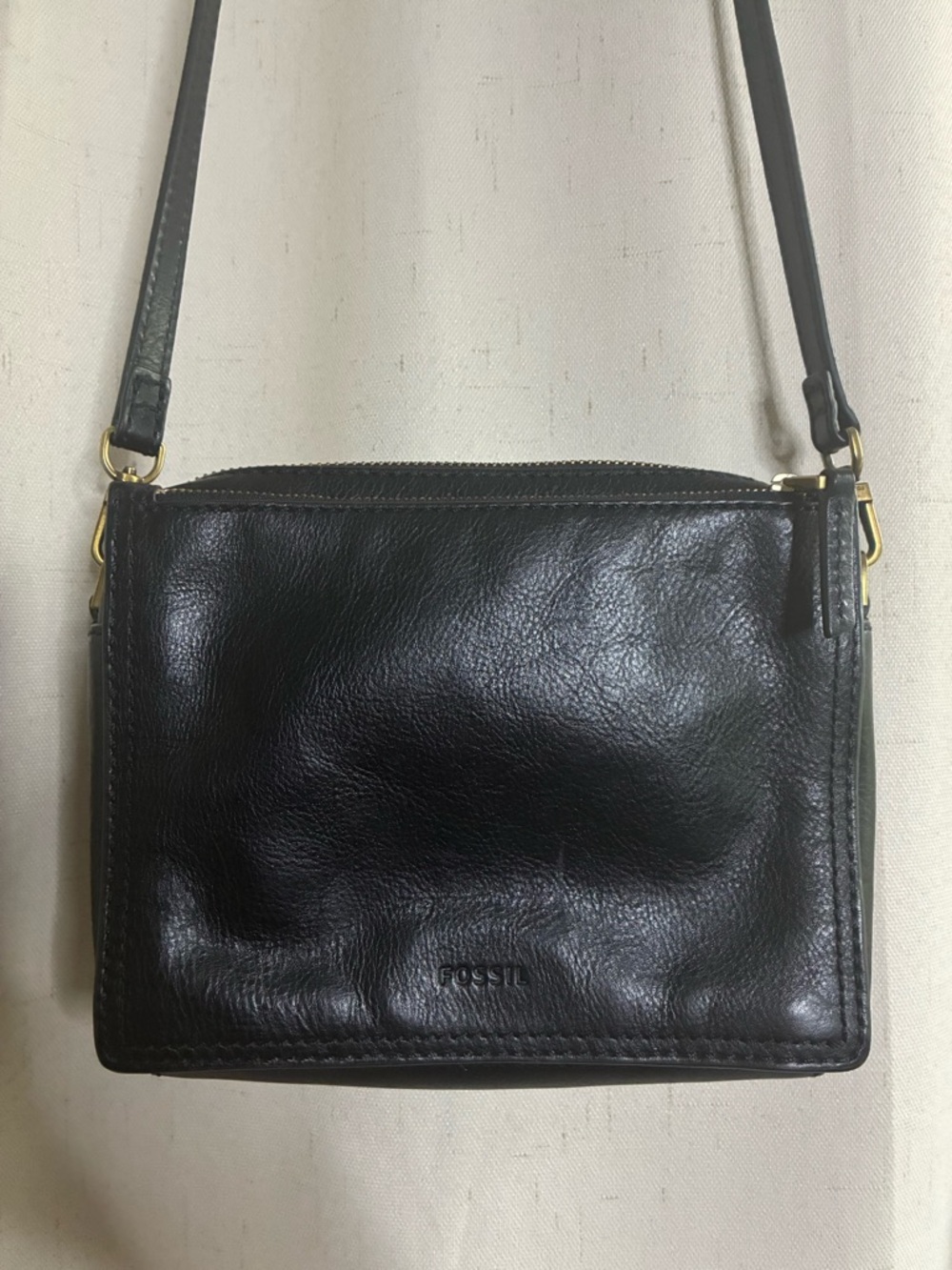 Fossil Black Leather Crossbody Bag Small Adjustable Strap Gold Hardware